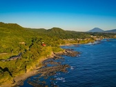 積丹半島の南西に位置し、日本海と山々に囲まれた自然あふれる場所、泊村へようこそ