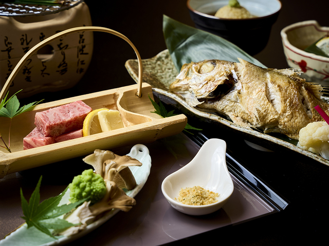 【加賀のえりすぐり会席】白身のトロ「のどぐろ」と、幻の和牛「能登牛」を一同に味わう食の饗宴。